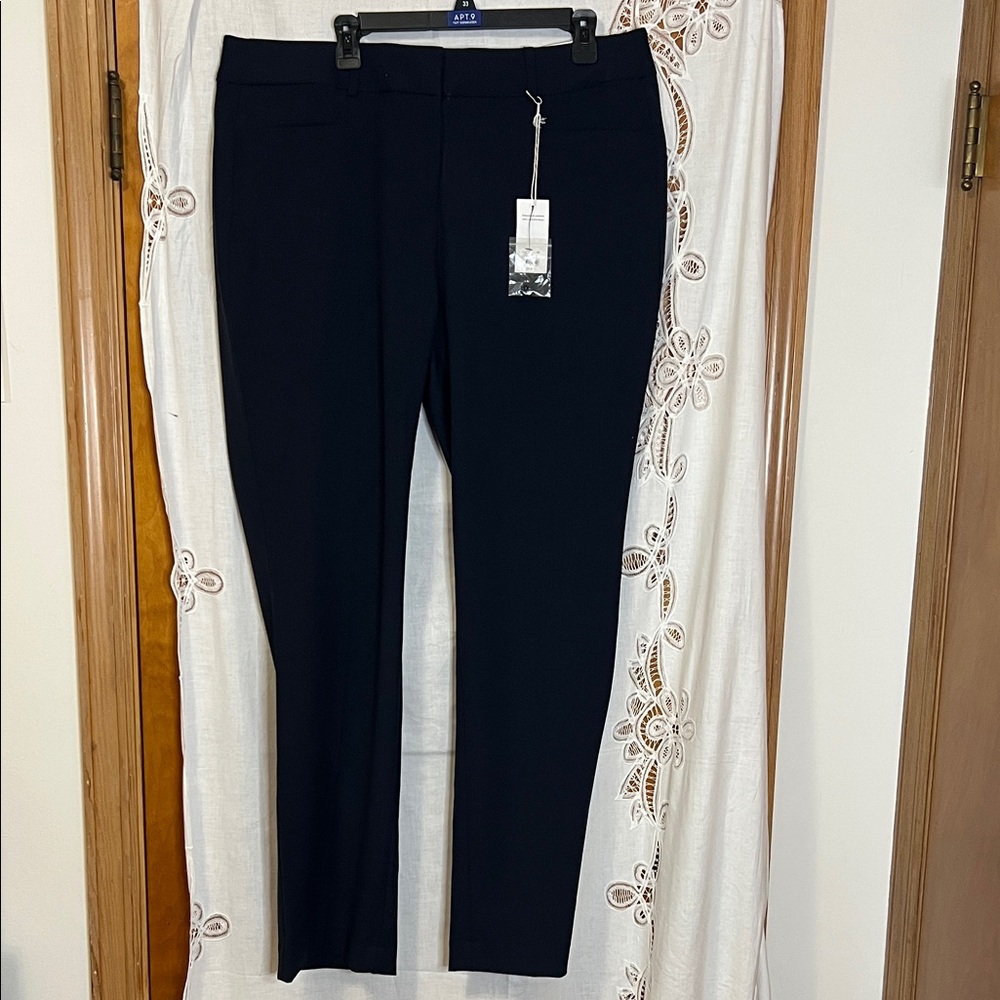 NWT Lane Bryant The Allie Pant in Navy Women’s size 16 Long straight leg